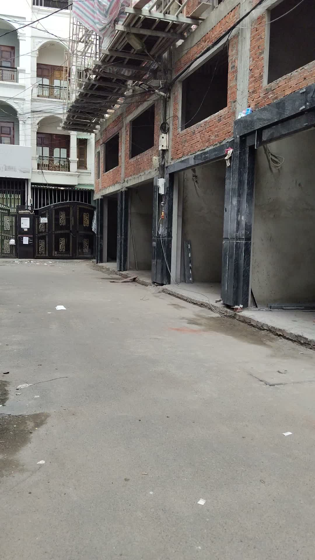 Bán nhà phố Mặt Tiền QL13 Thủ Đức - ảnh 2