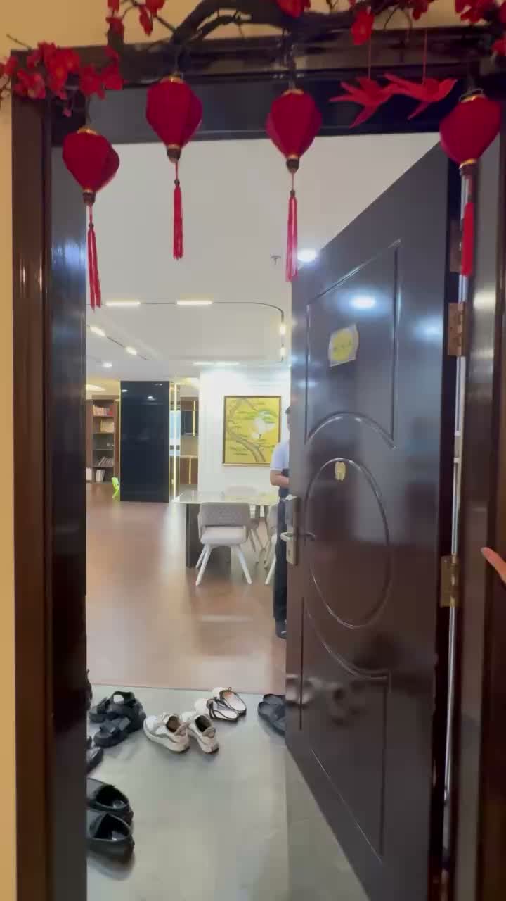 Bán căn hộ 191m2 có 2 chỗ gửi ô tô tại Timescity - ảnh 2